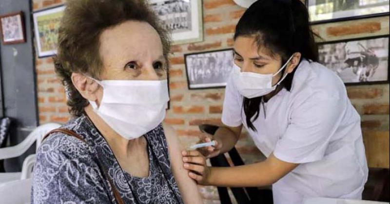 Vizzotti destacó que la Argentina haya empezado a vacunar antes del aumento de casos