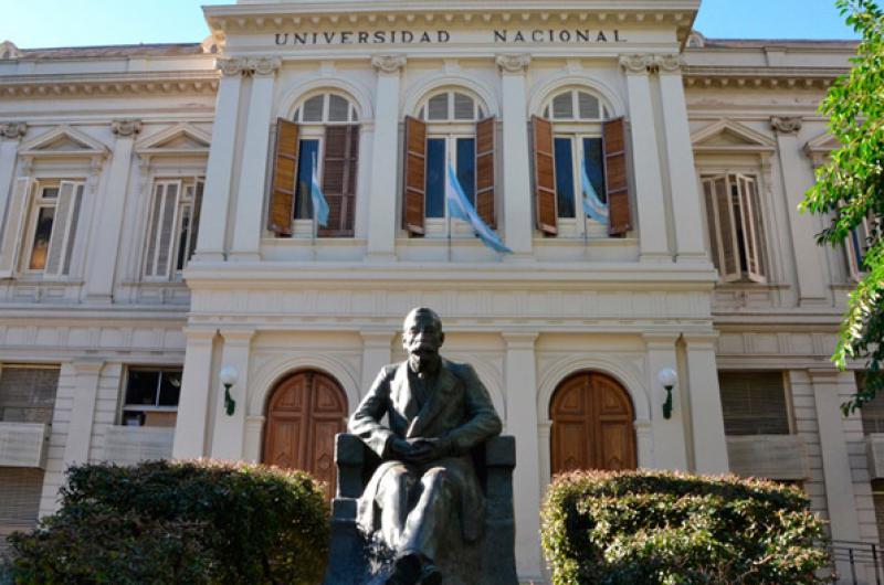 Docentes e investigadores universitarios nucleados en la Conadu Histórica paran este martes y miércoles