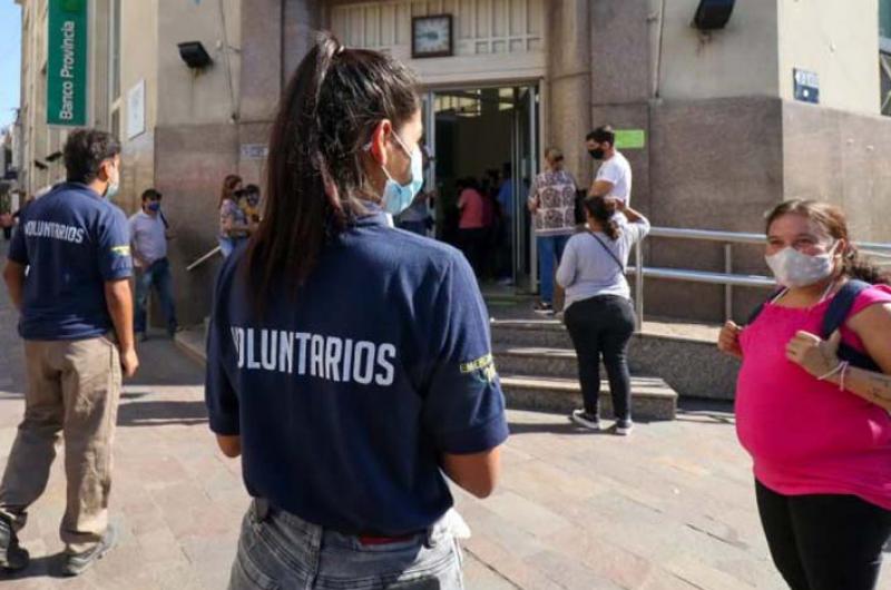 Ante el aumento de casos retomaron las recorridas para reforzar los cuidados y las medidas preventivas