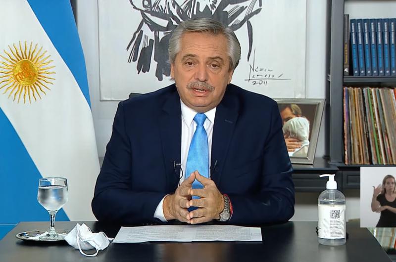 El presidente hizo los anuncios este miércoles a la noche