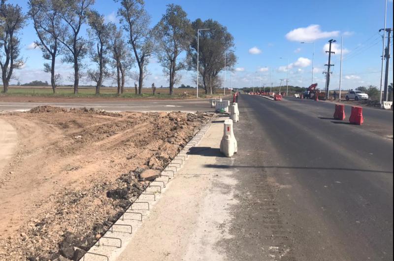Imagen de ayer en la zona del enlace Fontezuela-autopista Nº 8 que evidencia el inminente cierre del medio anillo que mejorar� notablemente el tr�nsi