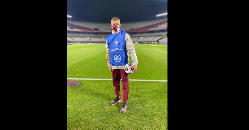 El joven de 16 años fue alcanzapelotas en River por la Copa Libertadores