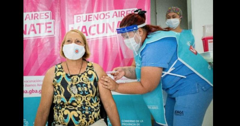 Desde el Gobierno aseguraron este martes que en julio comenzar� la aplicación de dosis contra el coronavirus a grupos que no son de riesgo