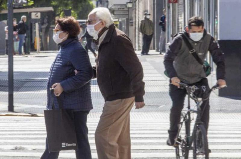Funcionarios bonaerenses descartaron volver a mayores restricciones si siguen los cuidados 