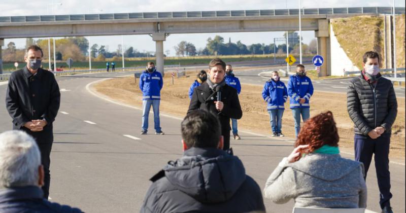 El gobernador Kicillof durante su discurso con el que dejó inaugurada la circunvalación 