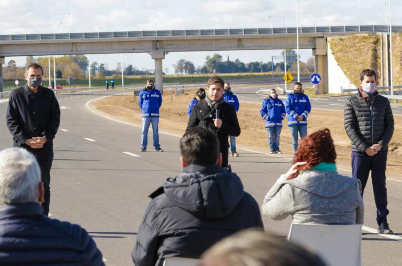 El gobernador Kicillof durante su discurso con el que dejó inaugurada la circunvalación 