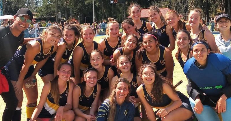 El plantel de Sexta de Gimnasia y Esgrima que derrotó en San Pedro 8 a 0 a N�utico