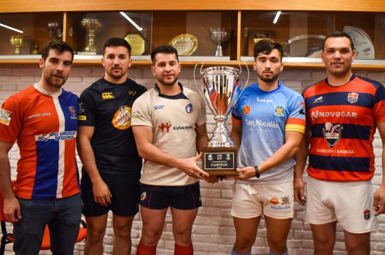 En la presentación del Torneo Regional del Litoral estuvieron los capitanes de cada club entre ellos Francisco Malandra del lobo