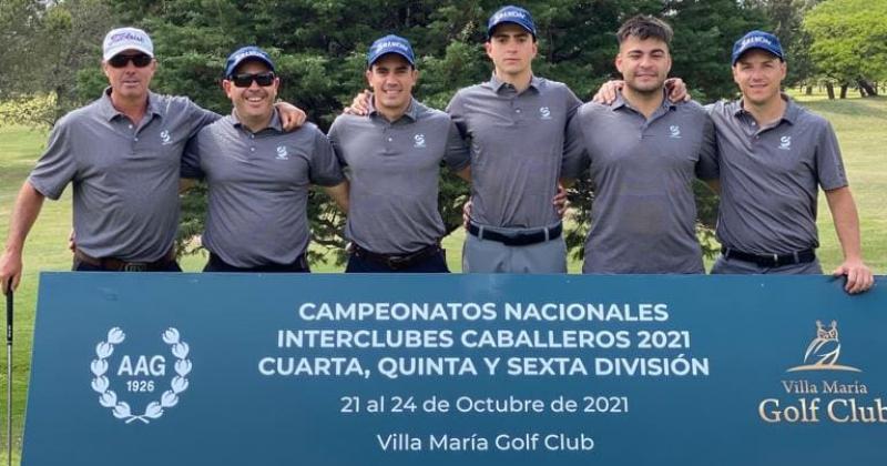 El equipo que logró el ascenso- Daniel Villar (profesor del club) Ignacio Colabella Juan Cruz Illia Salvador Blanco Adba Franco S�nchez y Víctor S�ez