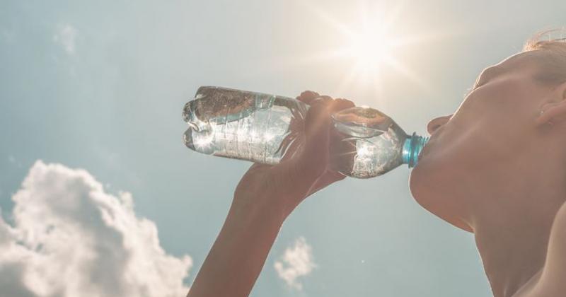 Piden extremar los cuidados para evitar golpes de calor en las personas 