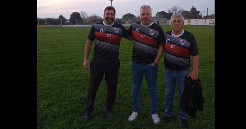 Tras dos años de trabajo el cuerpo técnico se desvinculó de River y aguarda propuestas para volver a dirigir