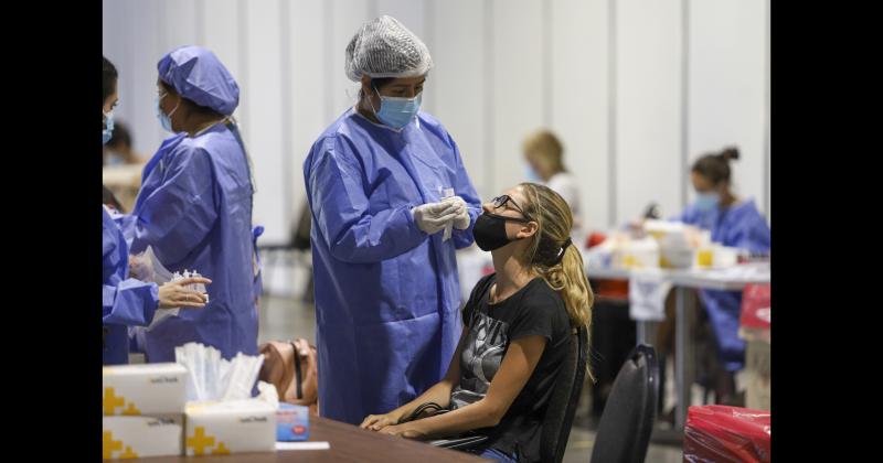 Los casos positivos diagnosticados entre el miércoles y el jueves alcanzaron a 509