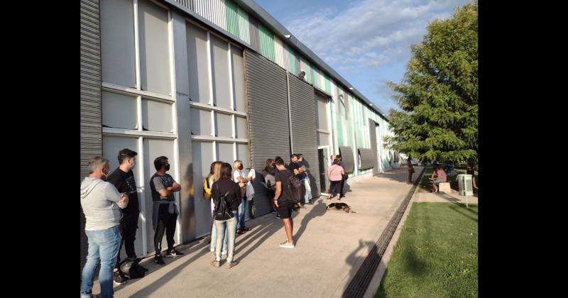A quienes se les est� venciendo el registro por estos días puede acudir sin turno desde las 7-15 a la oficina de Tucum�n 260
