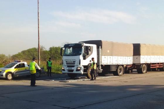 Los operativos son permanentes y la idea es evitar la sobrecarga que termina dañando calles accesos y rutas