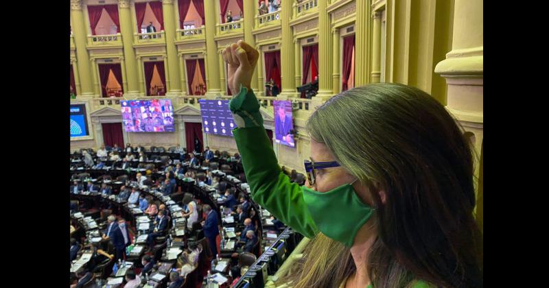  La ministra de Mujeres Géneros y Diversidad Elizabeth Gómez Alcorta