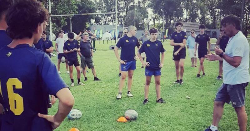El mejor técnico de rugby del mundo en 2015 estuvo al frente de varios entrenamientos en Gimnasia