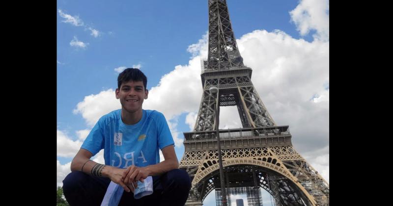 Alexis Ch�vez en París donde conquistó una nueva medalla en una competencia de nivel mundial