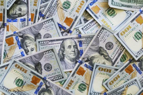  El dólar blue continuó este martes su racha alcista
