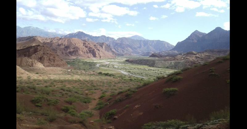 La mayor influenza de turistas ser� en la parte del Norte y Litoral del país como- Cafayate -foto- (98-en-porciento-) la Quebrada de Humahuaca (90-en-porciento-) y Termas de Río Hondo (95-en-porciento-)