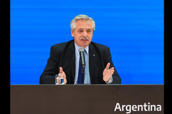 El presidente redirigió su mira contra la oposición y volvió a cuestionar a los especuladores financieros
