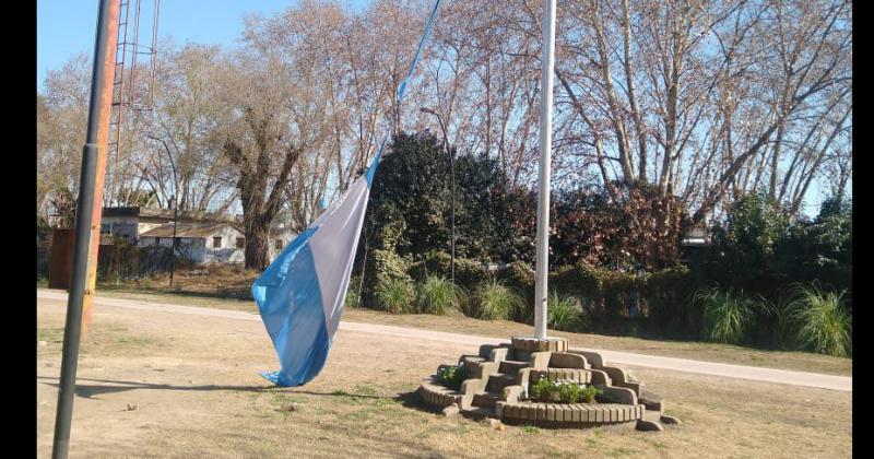 Otra vez los v�ndalos se est�n adueñando de los espacios verdes que tiene nuestra ciudad �Hasta cu�ndo