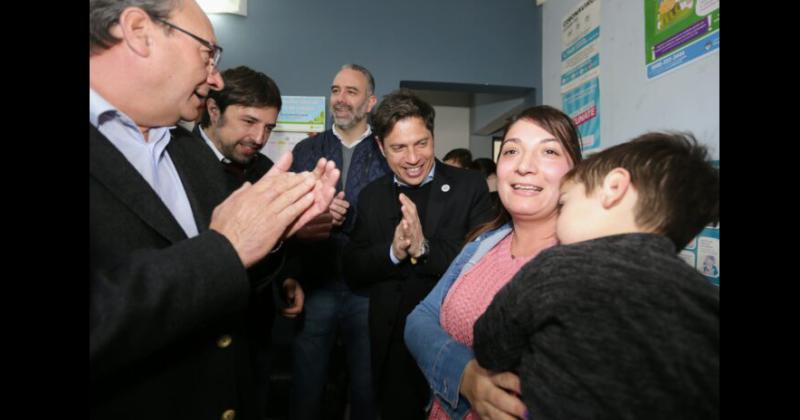 El gobernador Axel Kicillof visitó un vacunatorio en General Alvear junto al ministro de Salud Nicol�s Kreplak