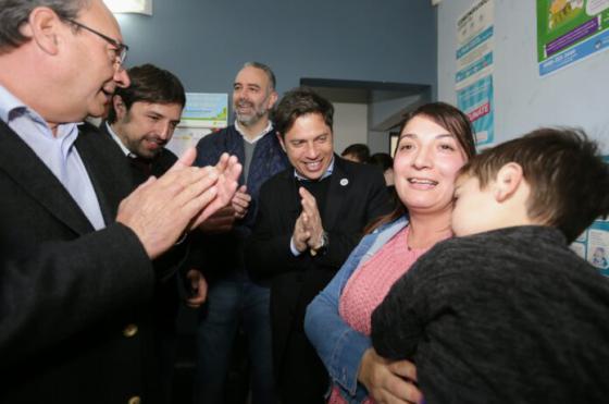 El gobernador Axel Kicillof visitó un vacunatorio en General Alvear junto al ministro de Salud Nicol�s Kreplak