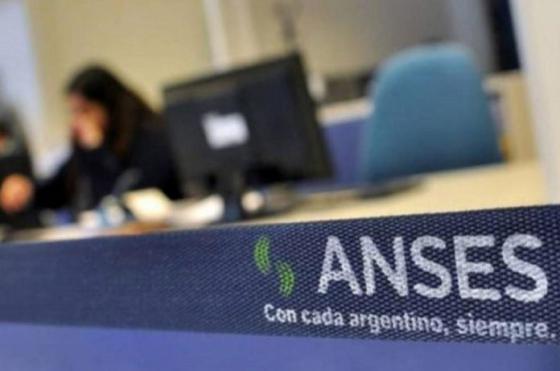 Con el incremento del 1553-en-porciento- la jubilación mínima subir� a partir del próximo mes de 37525 a 43353 pesos