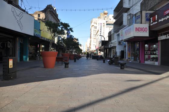 La Peatonal pr�cticamente vacía en la mañana de este viernes