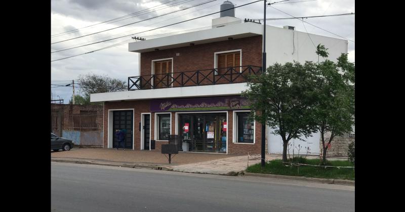 El hecho tuvo lugar en la noche de este martes en el kiosco ubicado en Ameghino al 1000