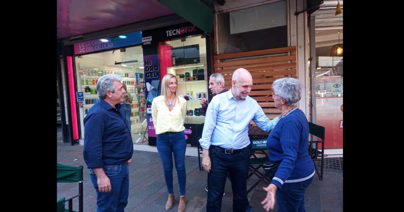 El Jefe de Gobierno porteño saludó a los vecinos y escuchó atentamente sus inquietudes