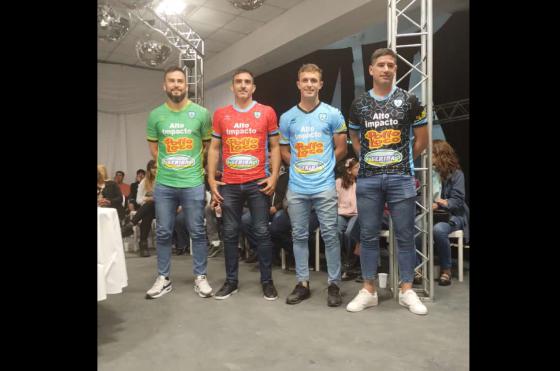 Juventud y su nueva camiseta para el próximo torneo Federal Amateur de fútbol