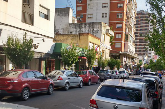 Se permitir� el estacionamiento sobre el lado izquierdo en doble mano en varias arterias