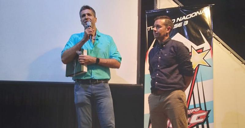Jonatan Castellano y Mauro García durante el festejo en Alfonzo