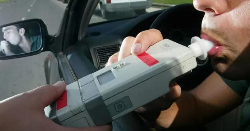 La nueva Ley elimina el mínimo permitido para conducir de 05 gramos por litro de alcohol en sangre