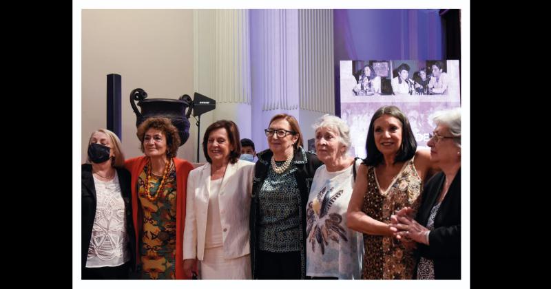 Actualmente el cuerpo legislativo est� conformado en un 4475-en-porciento- por legisladoras mujeres