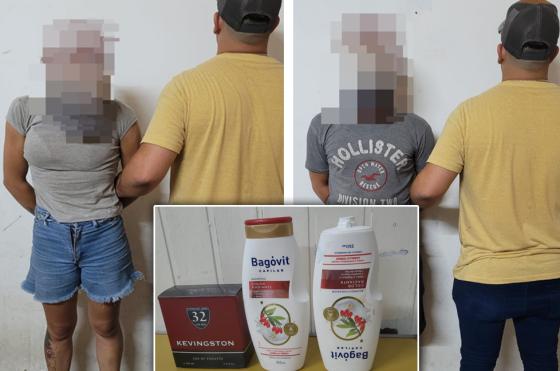 La pareja quedó detenida luego de ser encontrada culpable del robo de productos de higiene personal