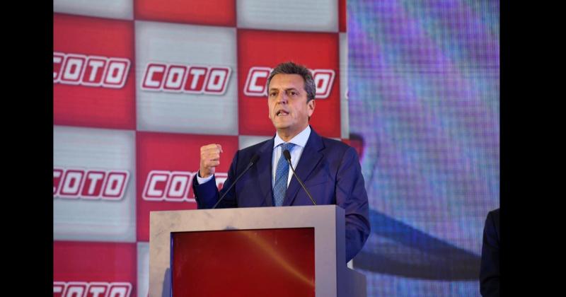 El ministro destacó que la puesta en marcha del nuevo centro comercial