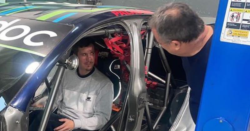 Alfonso Domenech conociendo el Fiat Tipo que manejar� desde la próxima fecha