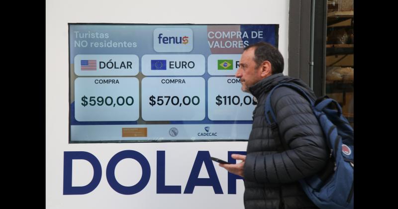 El sorpresivo resultado electoral impactó sobre las cotizaciones alternativas y en las provincias el dólar llegó a superar los 700