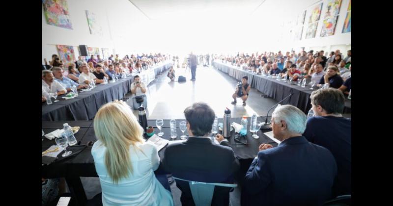 El gobernador Kicillof y la vice Magario en la Costa