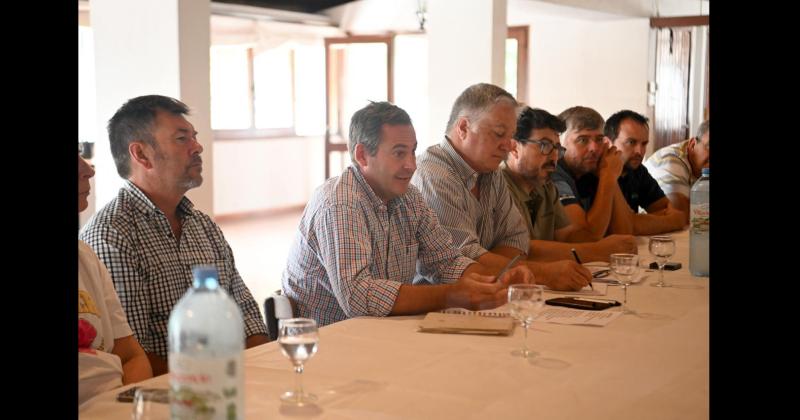 Durante la reunión se trataron diversos temas relacionados al sector