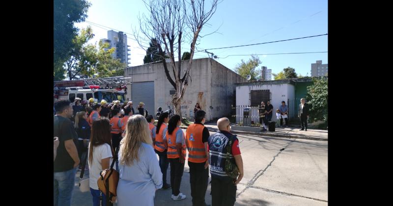 A las 11-00 ser� el acto donde se recordar� al bombero fallecido Fernando Esquivel