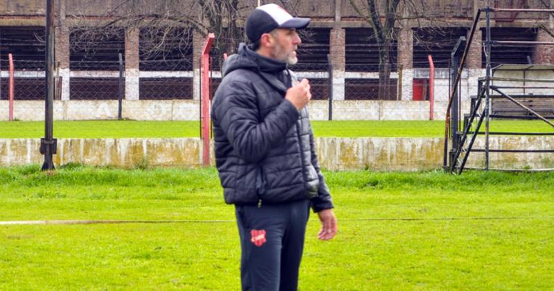 Desde la llegada de Adri�n Aranda el Rojinegro mejoró su rendimiento colectivo y es protagonista en la Rev�lida