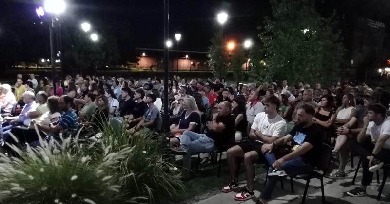 Por segundo año consecutivo el evento se realizar� en la explanada de Bellas Artes en el Parque España