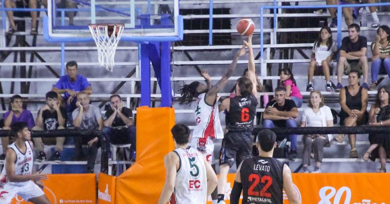 Pergamino B�squet quebró el partido en el tercer cuarto y se anotó su cuarto triunfo en el Clausura